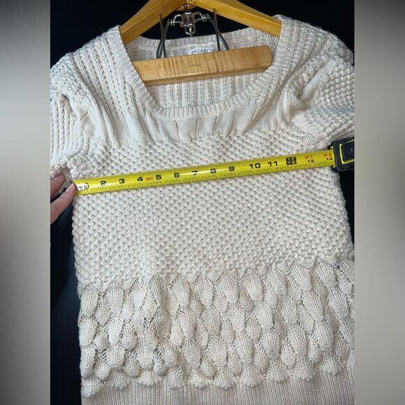 Billabong Light Tan Scoop Neck Knit Sweater Size Large EUC - Picture 6 of 8
